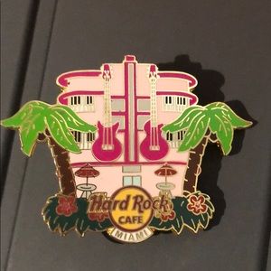 Hard Rock Cafe Miami guitar 🎸 Palm tree 🌴 pin